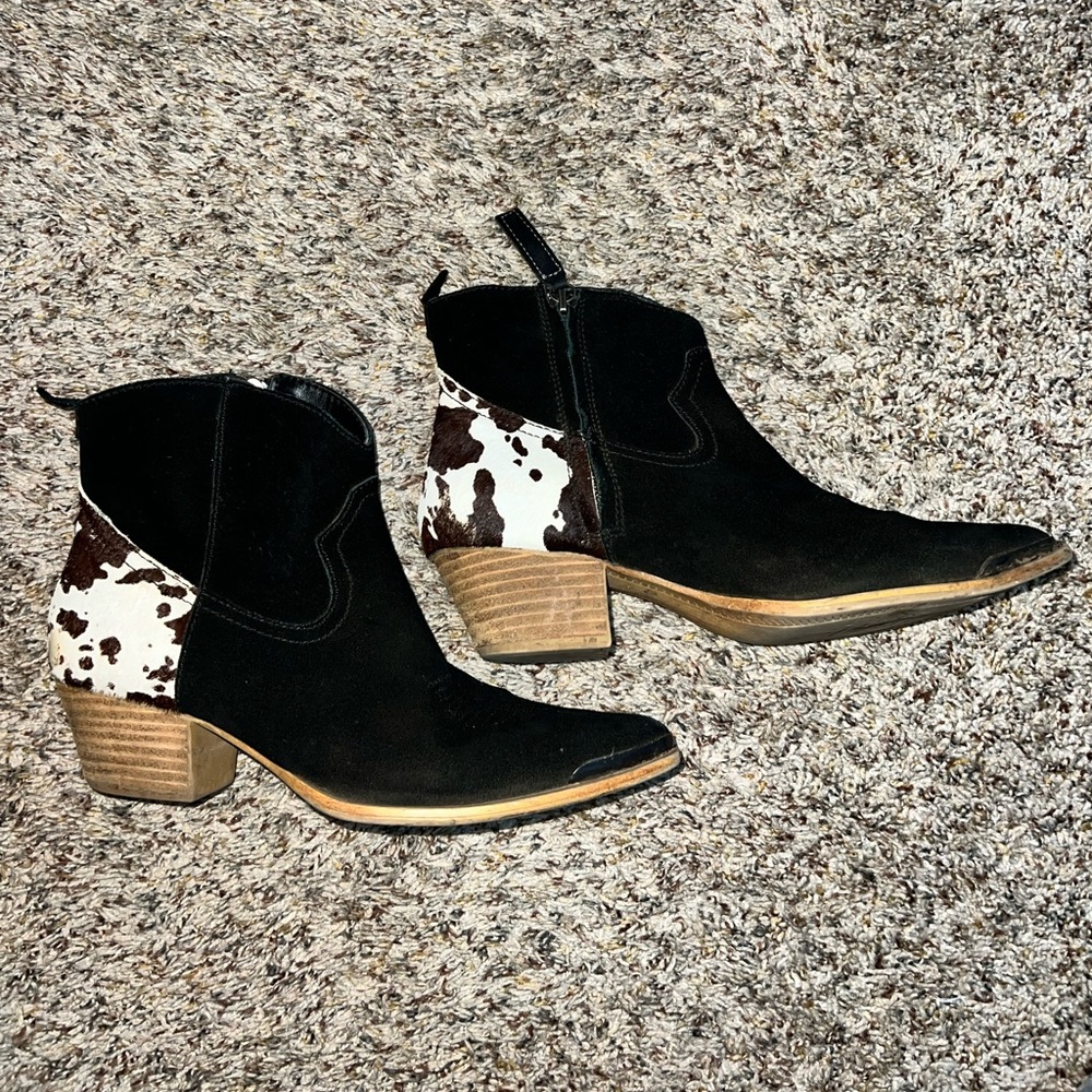 Dingo Cow Print Boots